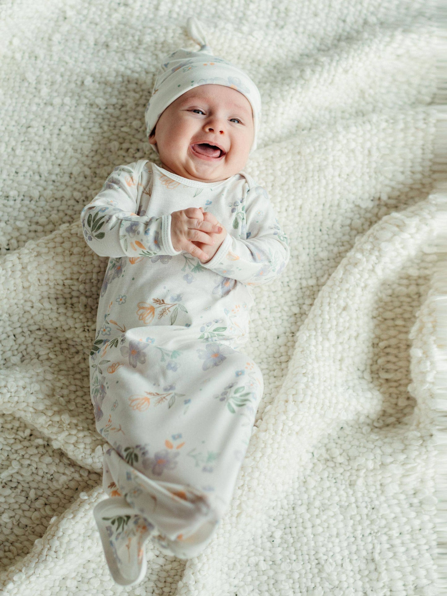 Knotted Gown & Beanie Set - Modern Daisy